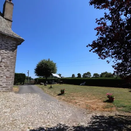Avec Jardin, 6 Pers, Proche Aurillac, Nature Et Randonnees, Animaux Acceptes - Fr-1-742-18 Roannes-Saint-Mary