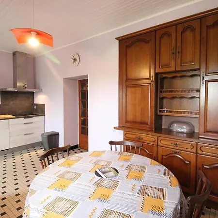 Casa vacanze Avec Jardin, 6 Pers, Proche Aurillac, Nature Et Randonnees, Animaux Acceptes - Fr-1-742-18 Roannes-Saint-Mary