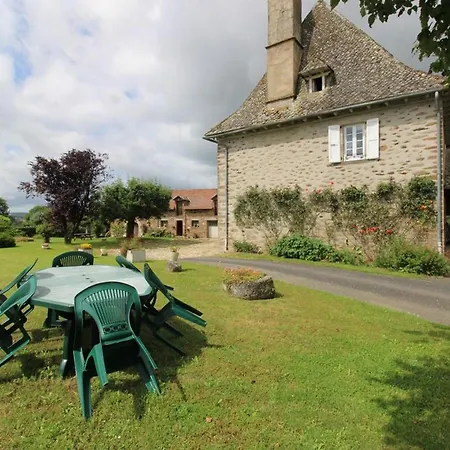Avec Jardin, 6 Pers, Proche Aurillac, Nature Et Randonnees, Animaux Acceptes - Fr-1-742-18 Casa vacanze *